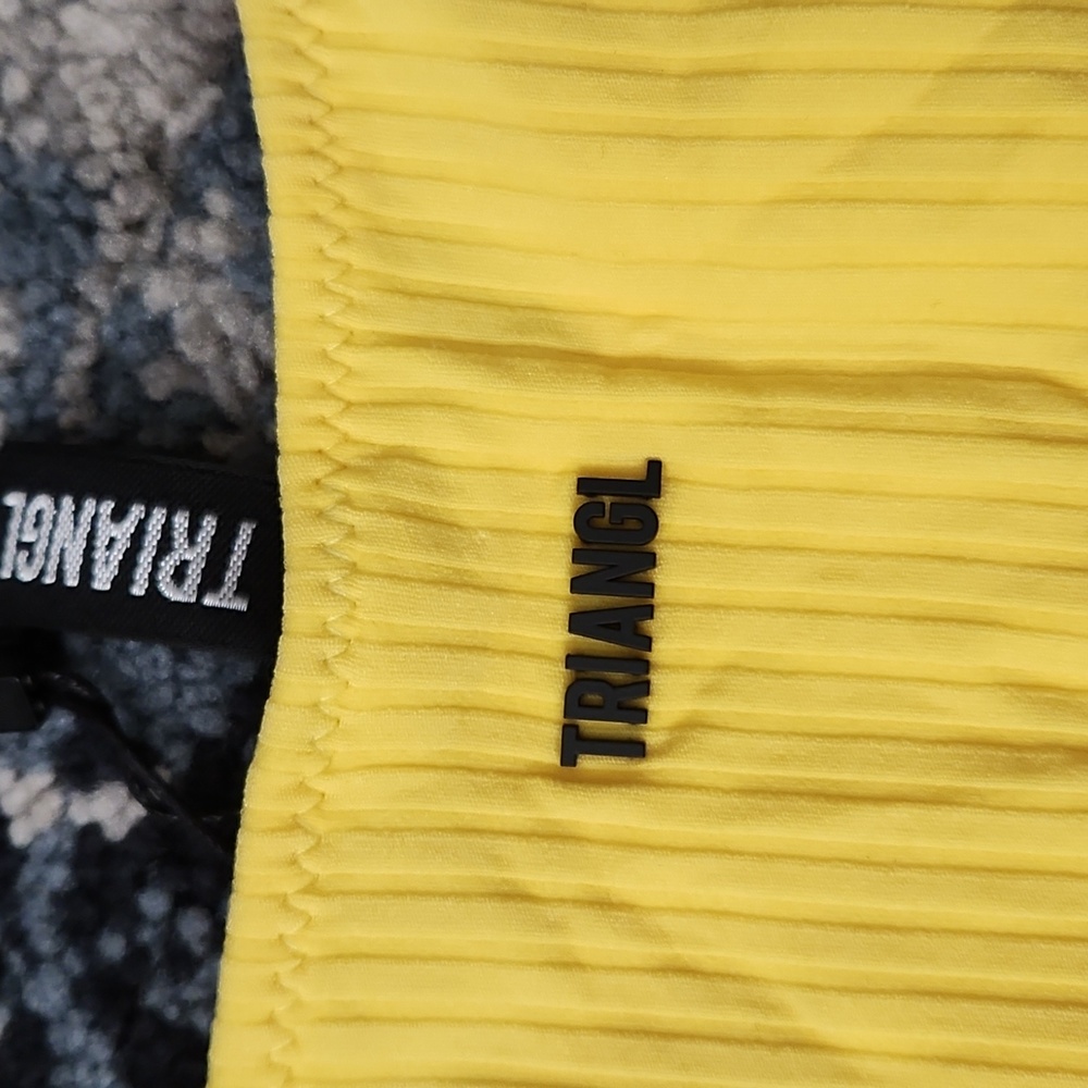 Yeallow Rib Cheeky coverage Bathing suit bottom - Picture 4 of 4